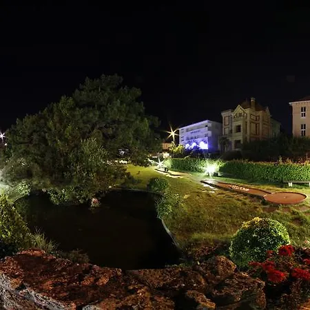 Belle Vue מלון 3*