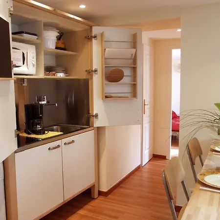 Belle Vue מלון 3*