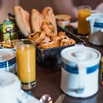 Hotel Belle Vue 3*